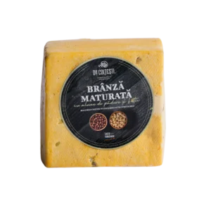 brânză maturată cu alune de pădure si fistic ~2kg